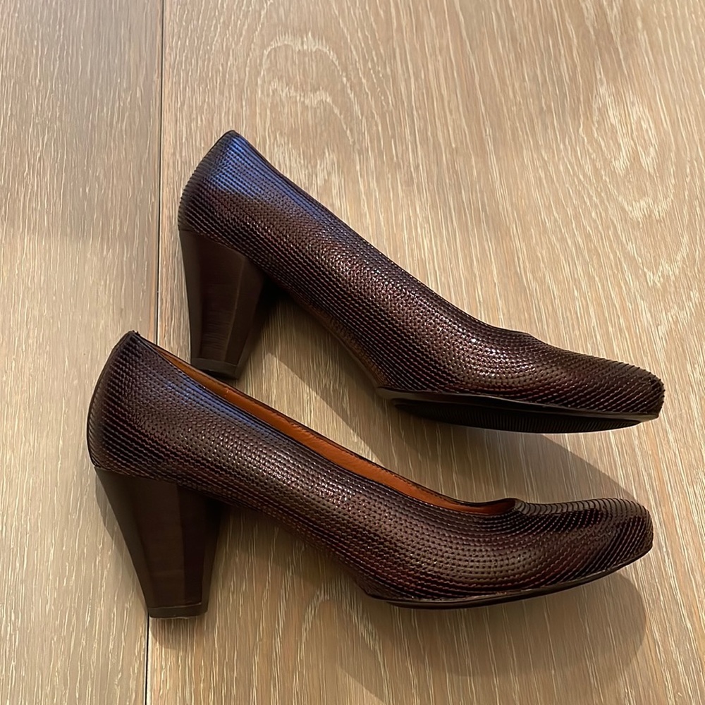 Gentle souls pumps , size 10